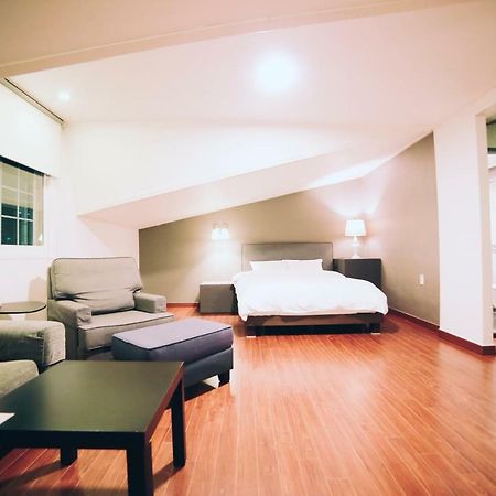 Gonggan Residence Hotel Geoje Eksteriør bilde